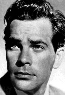 фото Адриан Ховен