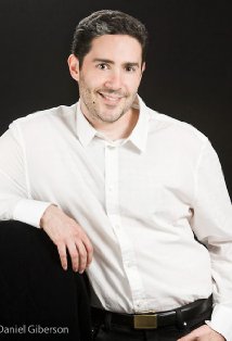 фото Джей Дж. Леви