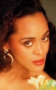 фото Соня Хенсли