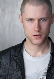 фото Янгер Роббинс