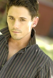 фото Дерек Нельсон