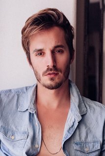 фото Майкл Дж. Вагнер