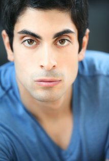 фото Johnny Kulegian