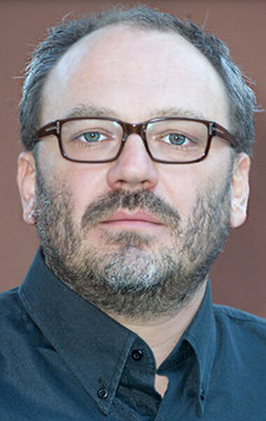 фото Сихан Инан