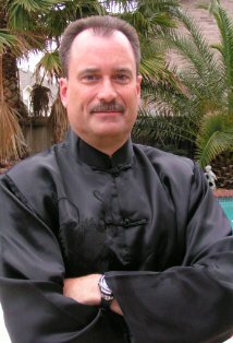 фото Джеймс Чэпман