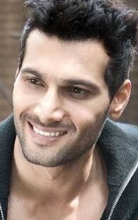 фото Ахам Шарма