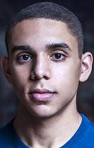 фото Аарон Хейл