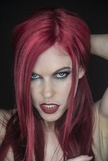 фото Лэйси Скаллс