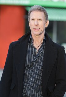 фото Р.Дж. Комер