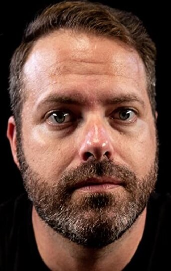 фото Джастин Мэлоун