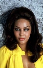 фото Полин Пирт