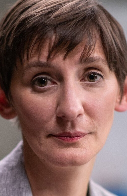 фото Лора Элфинстоун