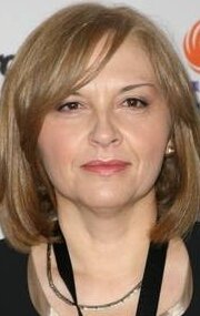 фото Кармен Харабажиу