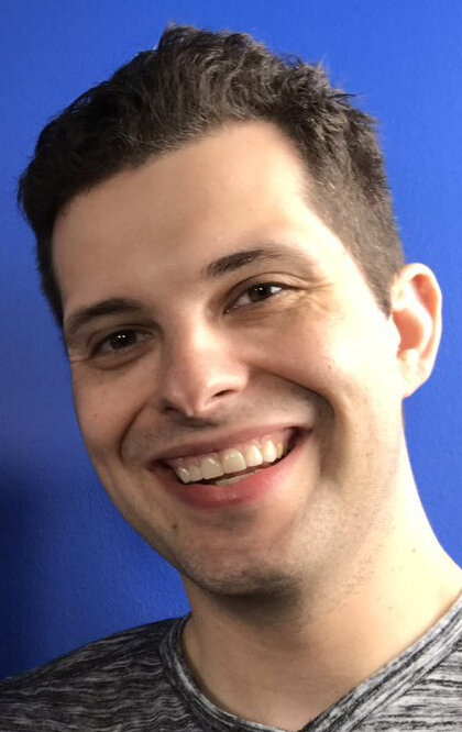 фото Майк Матей