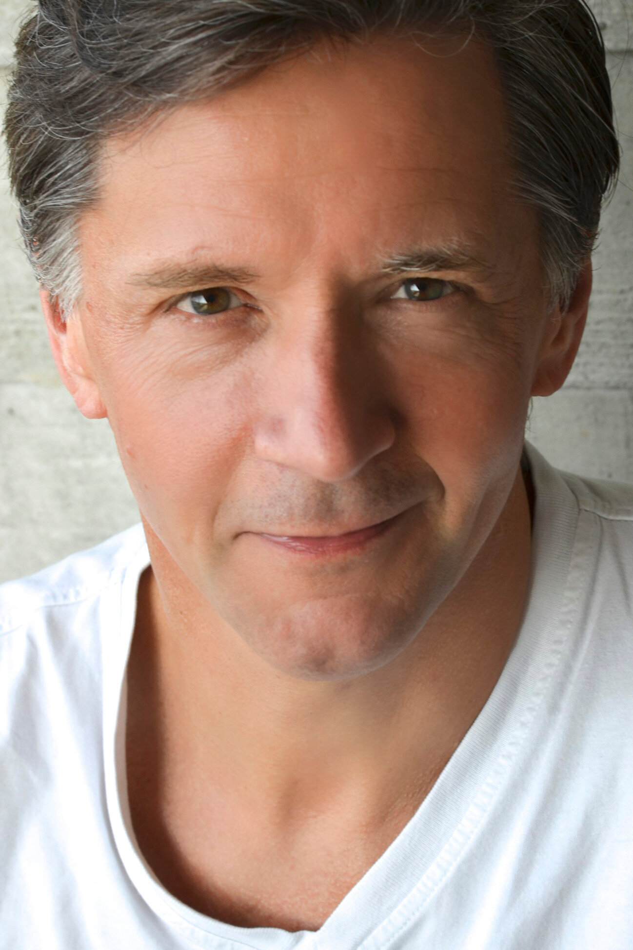 фото Эбен Янг