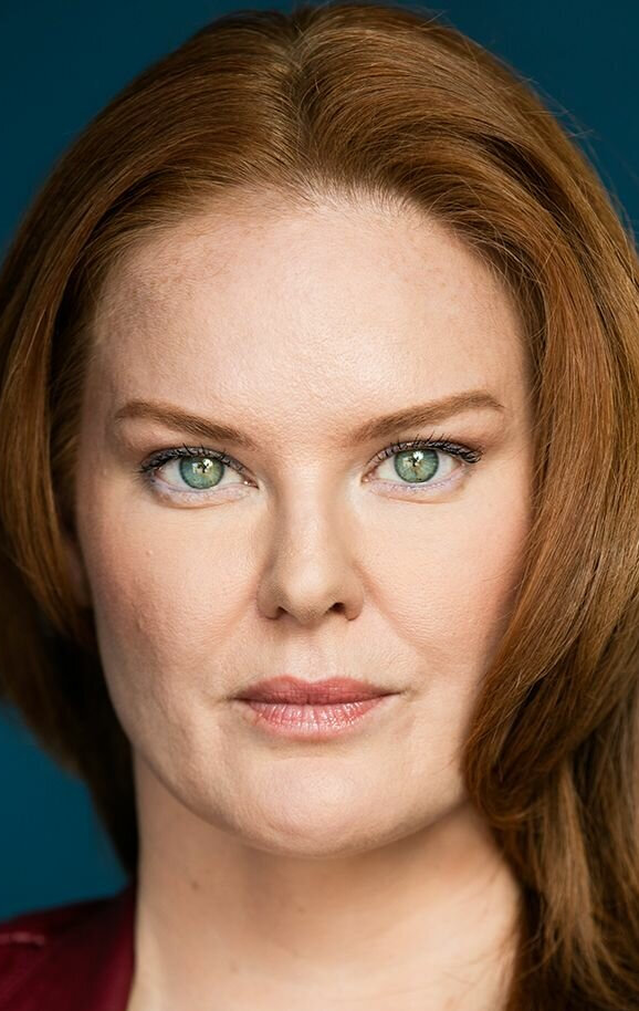 фото Лаура Микин