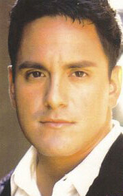 фото Берни Куеллар