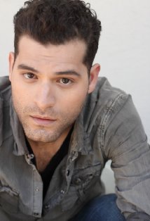 фото Mig Feliciano