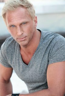 фото Кристофер В. Холмс