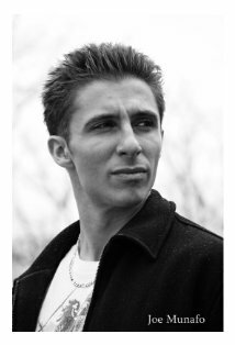 фото Джо Мунафо