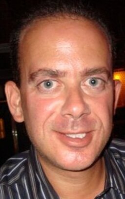 фото Адам Стейн