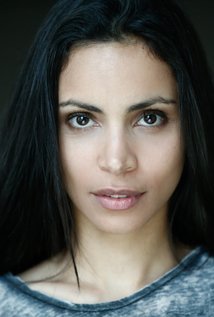 фото Таис Кюрби