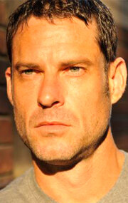 фото Тарис Тайлер