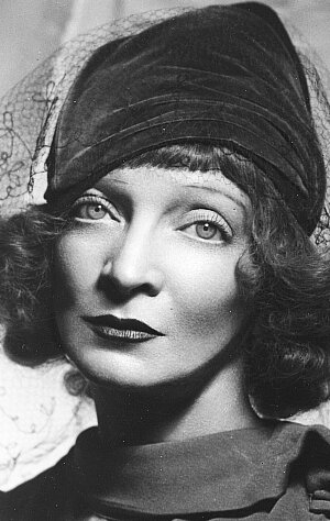 фото Эстель Уинвуд