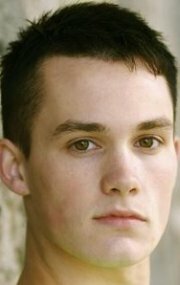 фото Том Стивенс