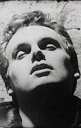 фото ДеВерен Букуолтер