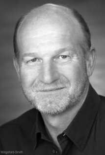 фото Leof Kingsford-Smith