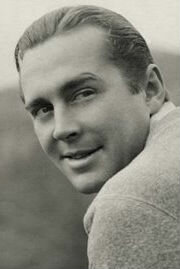 фото Джеймс Данн