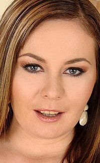 фото Констанс Дэвил