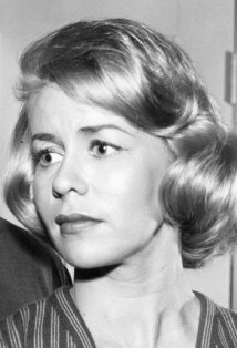 фото Эммалин Хенри