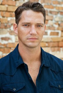 фото Джон ДеЛонг