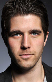 фото Адам Хауден