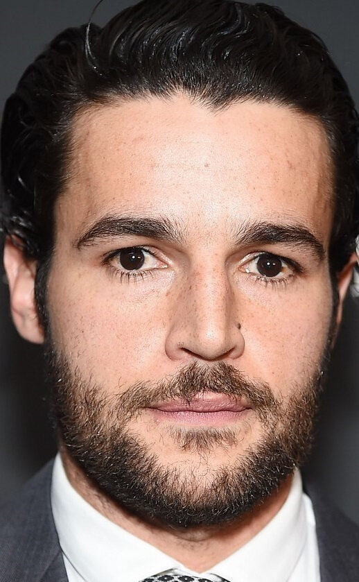 фото Кристофер Эбботт