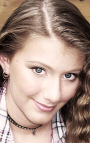 фото Тара-Николь Азарян