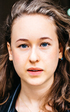 фото Нурит Хиршфельд 