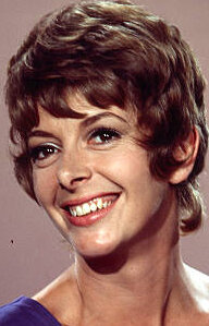 фото Моника Эванс