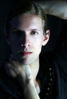 фото Кори Томичич