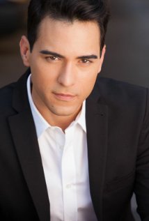 фото Густаво Адольфо