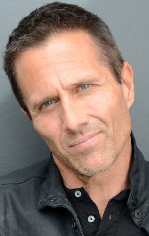 фото Роб Эстес