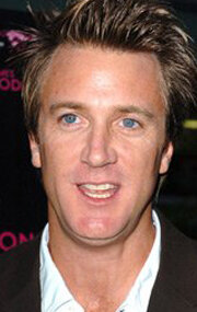 фото Дэнни Комден