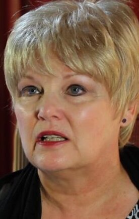 фото Кэндис Роман