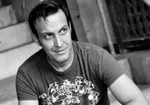 фото Джон Шепард