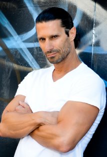 фото Рич Тола