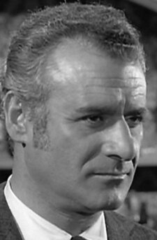 фото Адриано Микантони