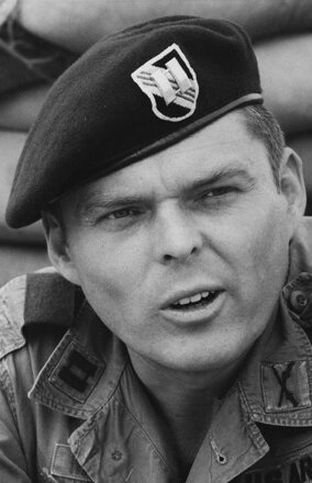 фото Эдвард Фолкнер