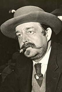 фото Артур Хьюз